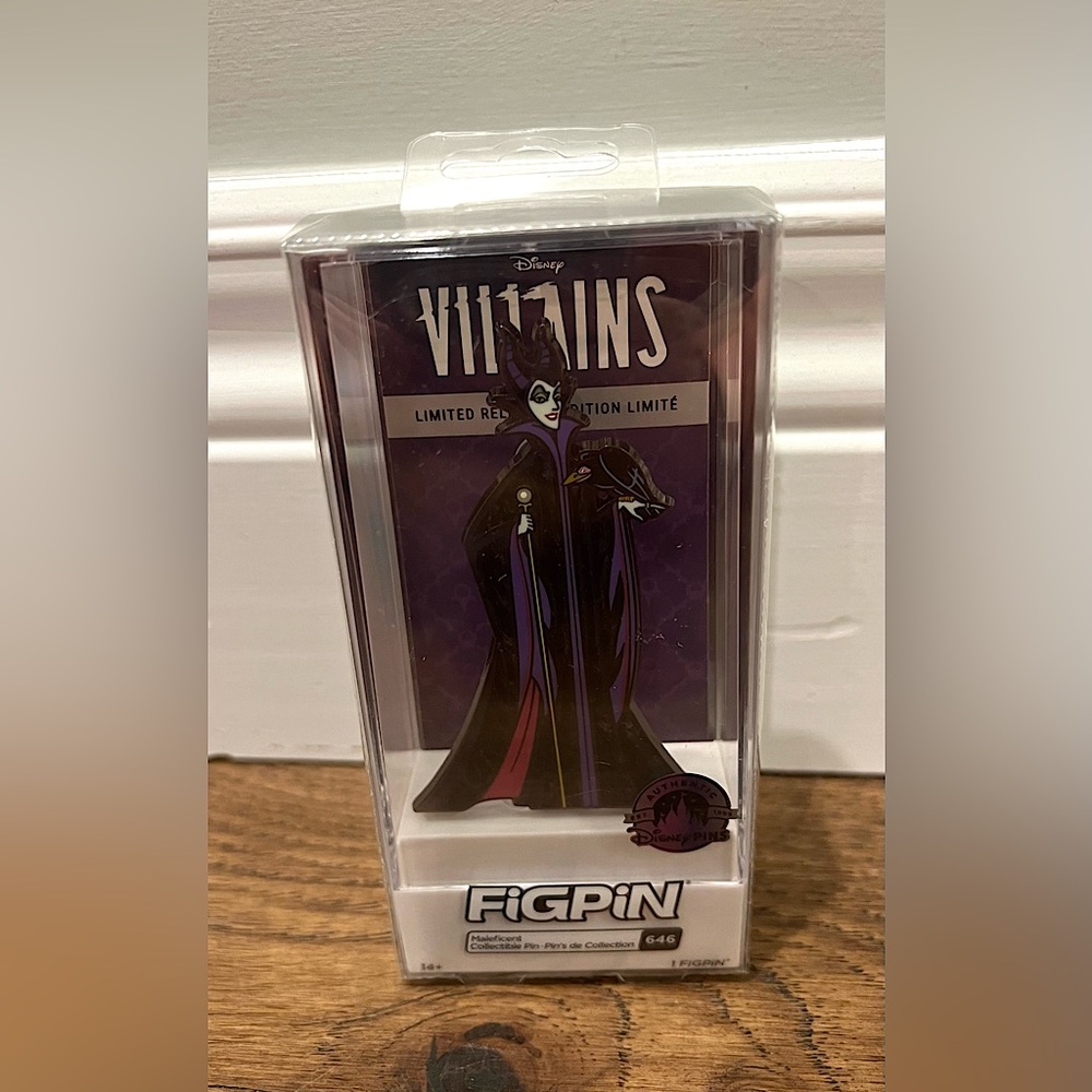 Maleficent Figpin #646